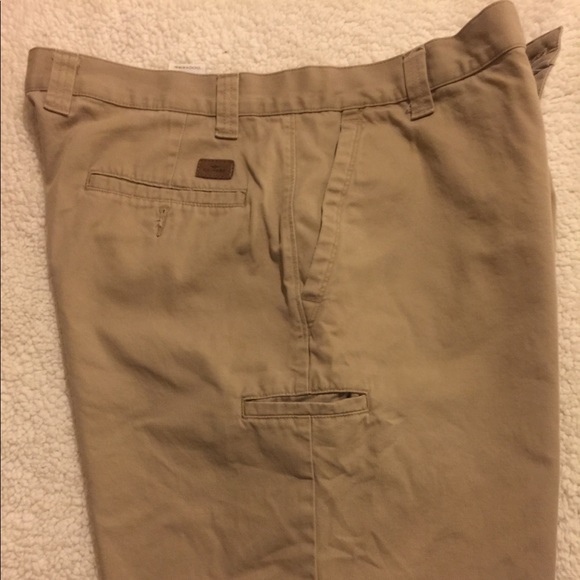 Dockers shorts - Picture 2 of 8